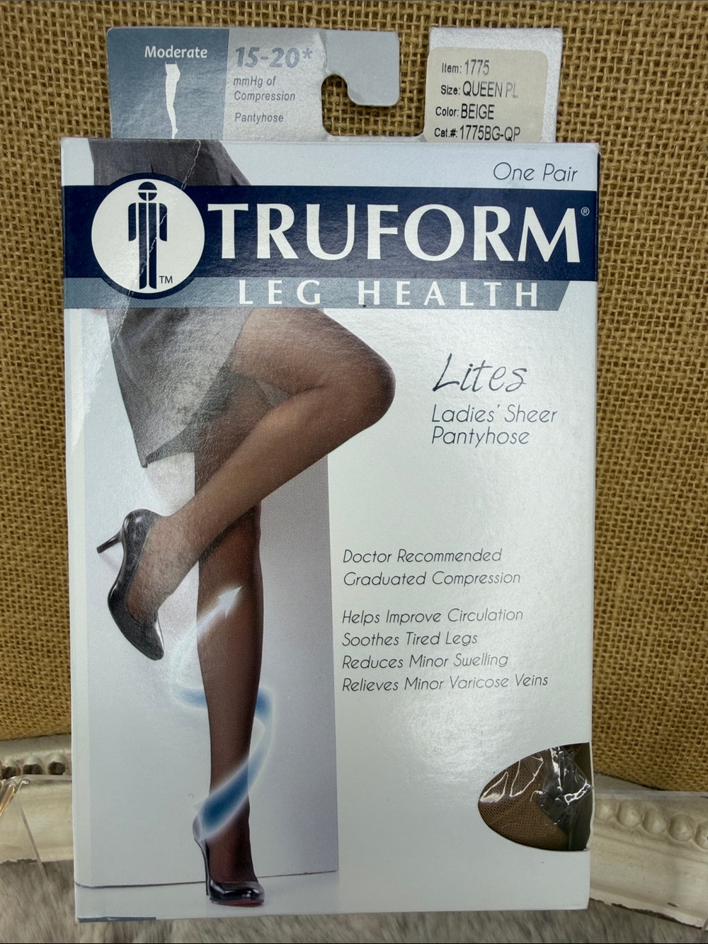 TruForm Lites Ladies' Sheer Pantyhose – Beige